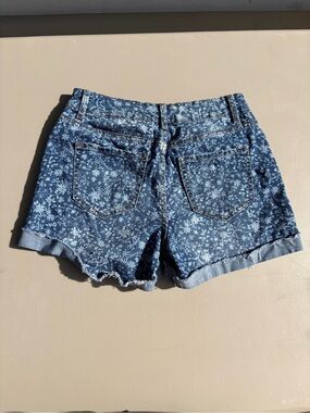 Time and Tru Floral Denim Shorts mid rise 4
